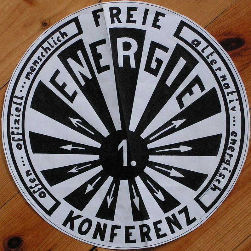 Button, 1982, Tusche-Papier, 15x15.JPG